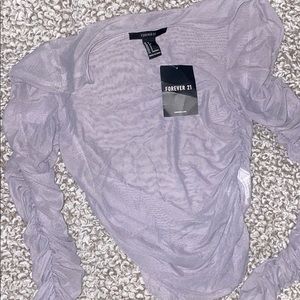 Lavender Scrunched sleeve crop top !